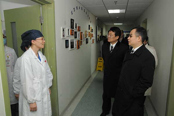 公卫中心金山本部开展春节前安全行政查房