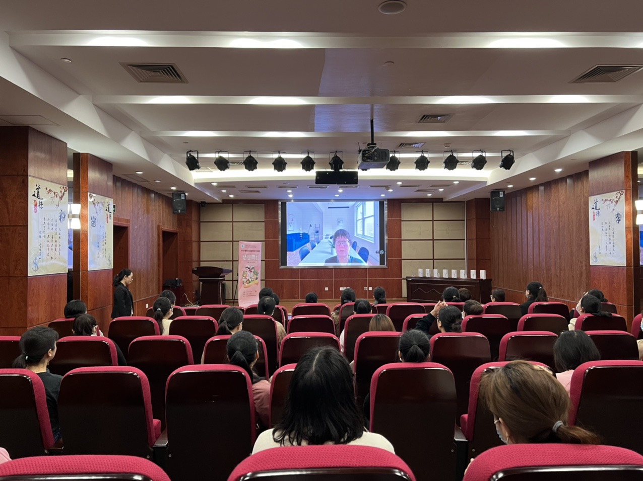 首届中华护理学会传染病专科护士培训班结业典礼顺利举行