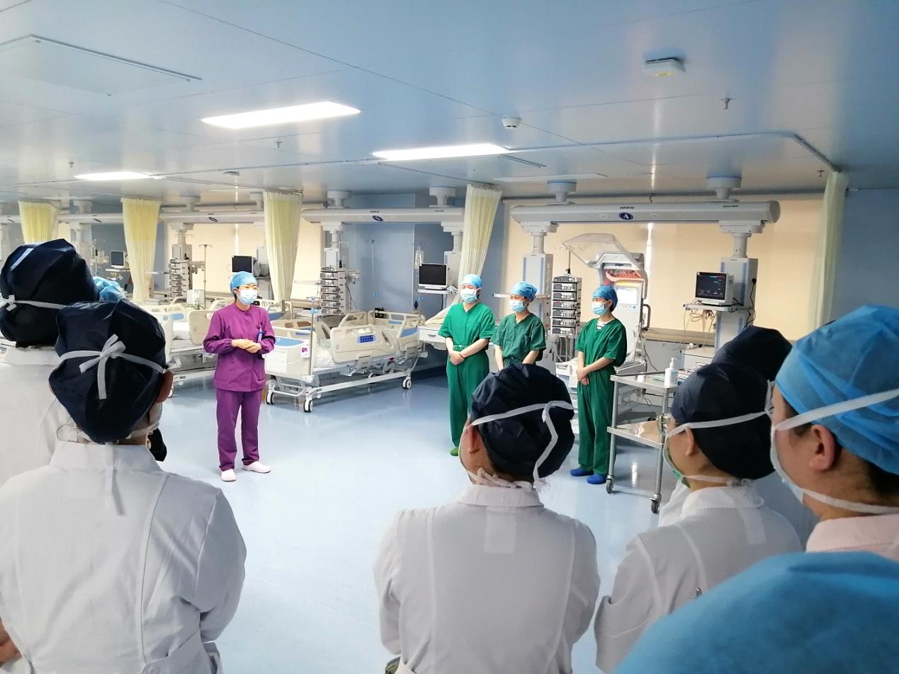 护理部开展应急演练庆祝三八妇女节