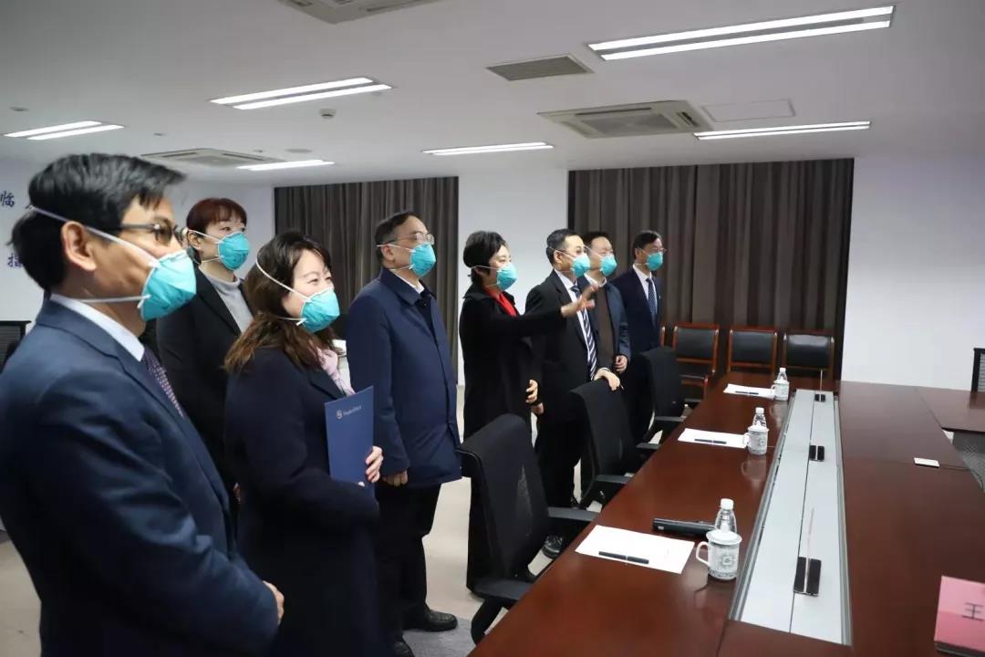 复旦大学党委书记焦扬慰问公卫中心医护人员