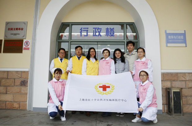 春风十里不如你 雷锋精神暖人心